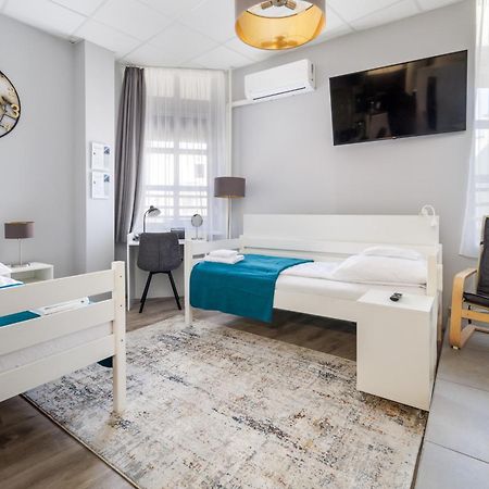 Downtown Apartment House Blue Budapest Bagian luar foto
